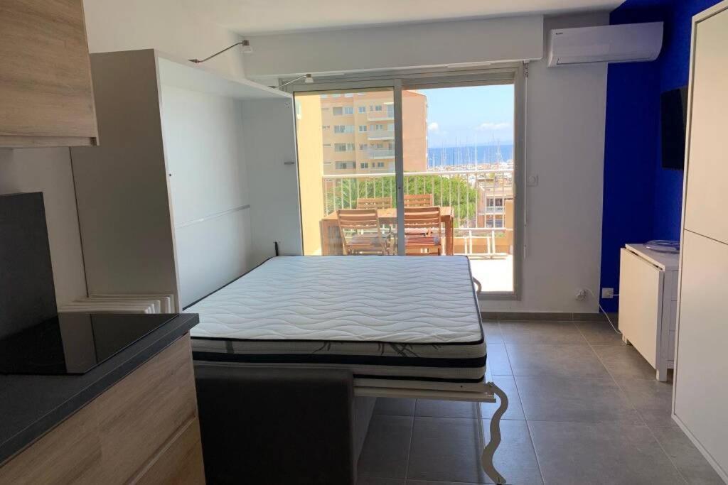 L'Effet Mer, Duplex Sur Le Port Avec Ses 2 Terrasses Vue Mer Hyères Eksteriør billede
